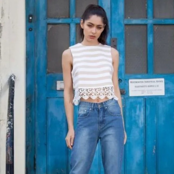 English Factory Striped Lace Hem Top Size Small NWT - Picture 1 of 8